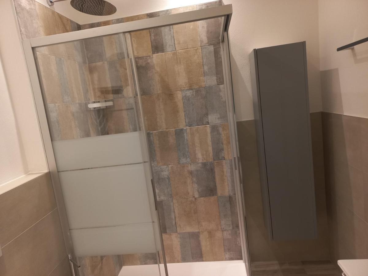 Studio-Appartment - Hotel Lux Meran Zewnętrze zdjęcie