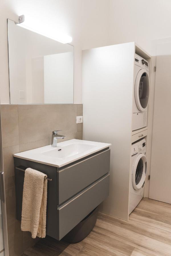 Studio-Appartment - Hotel Lux Meran Zewnętrze zdjęcie